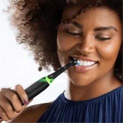 Brosse à dents électrique ORAL-B iO5 SERIES Noire + étui