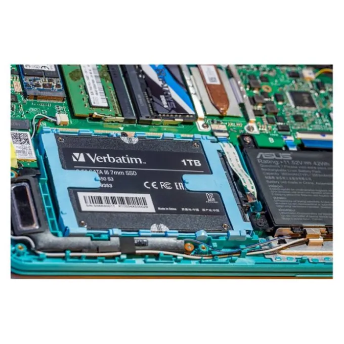 Disque dur SSD interne VERBATIM Sata 1To Vi550 S3