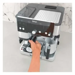 Expresso avec broyeur NINJA Luxe Café Essential ES501EU