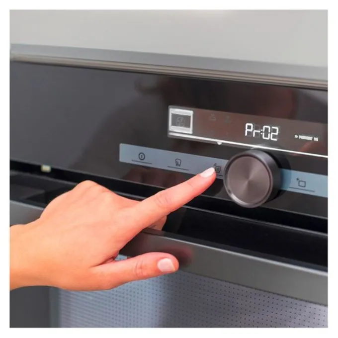 Four chaleur tournante HISENSE BSA 66333 PG